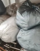 處理一批酒店床上用品（床罩、被單、被套）
