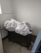 處理一批酒店床上用品（床罩、被單、被套）